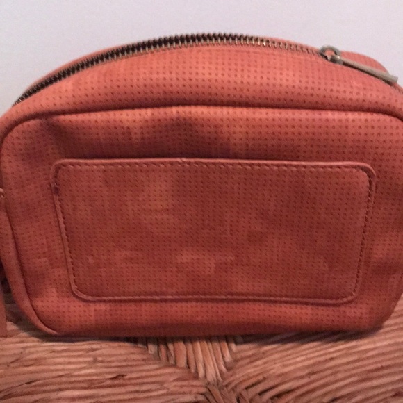 NWOT Anthropologie Small brown (cognac) crossbody - Picture 2 of 8